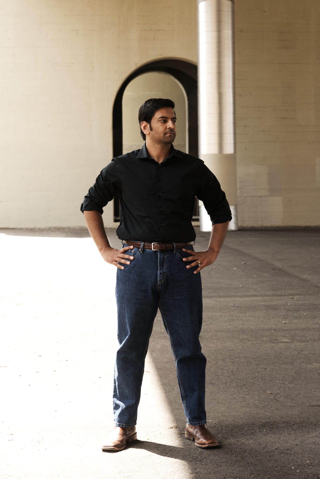 25.4.24 AAC PIC Bio Hands on Hips